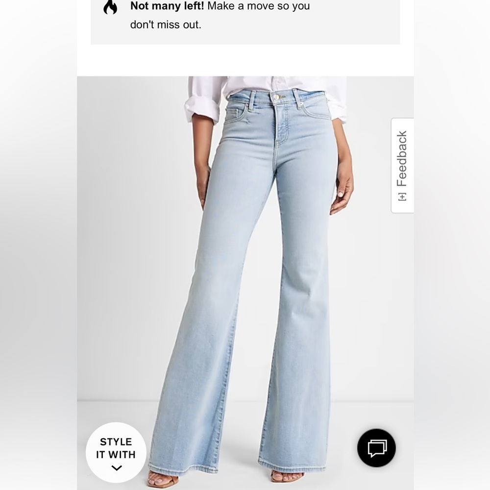 EXPRESS MID RISE LIGHT WASH '70S FLARE JEANS